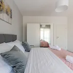 Sisters - Free Parking Διαμέρισμα *