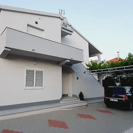 Διαμέρισμα Sisters - Free Parking