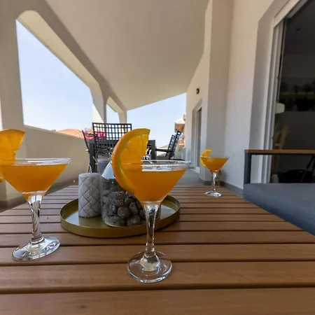 Sisters - Free Parking Apartment