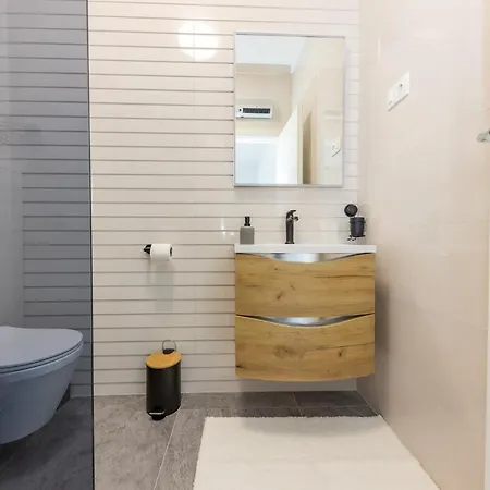 Sisters - Free Parking Apartment *