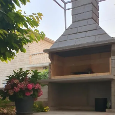 Sisters - Free Parking * 特罗吉尔