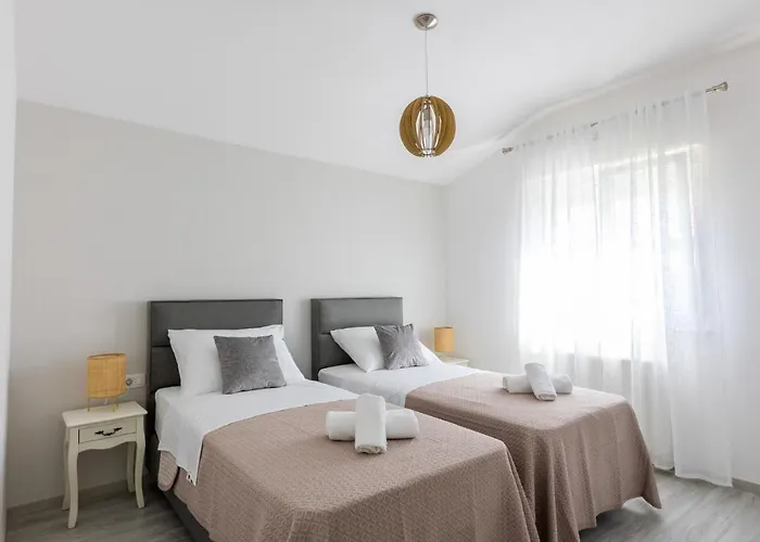 Sisters - Free Parking Appartement