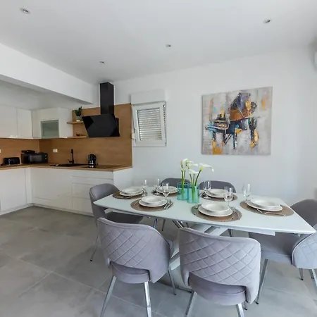 Sisters - Free Parking Apartament *